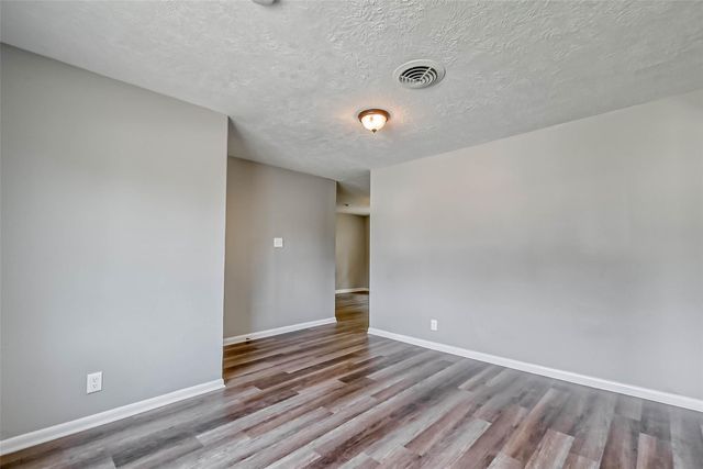 5606 Elm Springs Drive, Houston, TX 77048