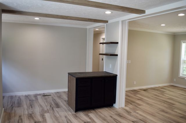 2134 Shrum Cemetery Rd, Westmoreland, TN 37186