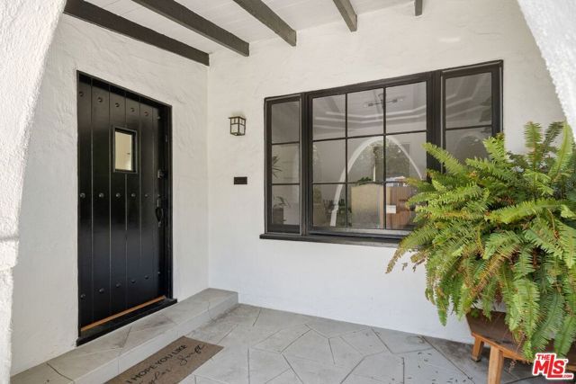 601 N Hayworth Avenue, Los Angeles, CA 90048