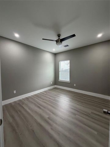 10123 Grover Lane A, Houston, TX 77041