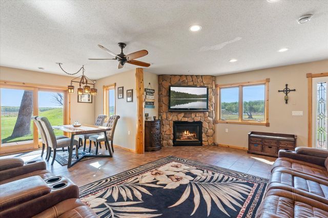 33754 Pineview Lane, Crosslake, MN 56442