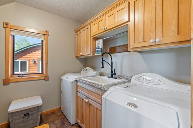 33754 Pineview Lane, Crosslake, MN 56442