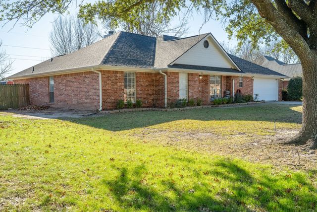1311 Tiffany Lane, Commerce, TX 75428