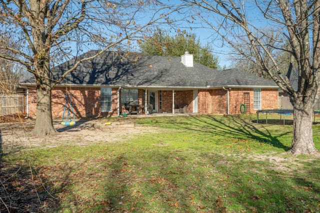 1311 Tiffany Lane, Commerce, TX 75428