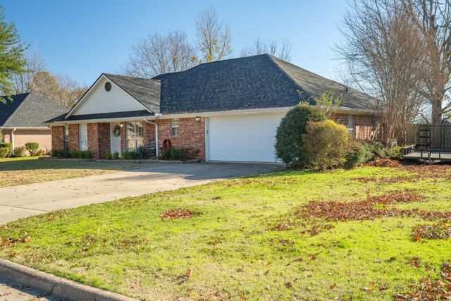 1311 Tiffany Lane, Commerce, TX 75428