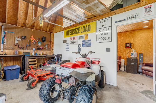 1311 Tiffany Lane, Commerce, TX 75428