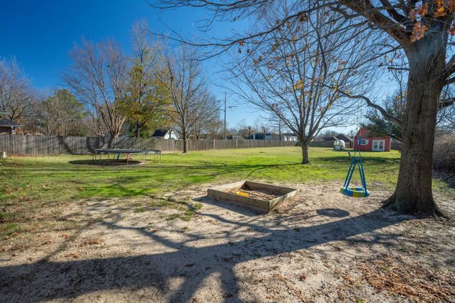 1311 Tiffany Lane, Commerce, TX 75428