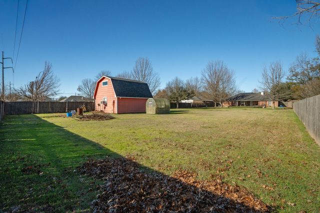 1311 Tiffany Lane, Commerce, TX 75428