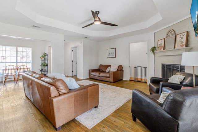 1311 Tiffany Lane, Commerce, TX 75428