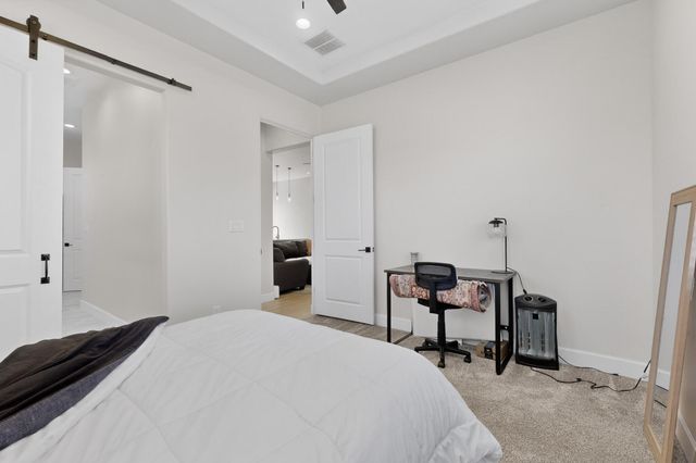 520 Bellamah Avenue NW, Albuquerque, NM 87102