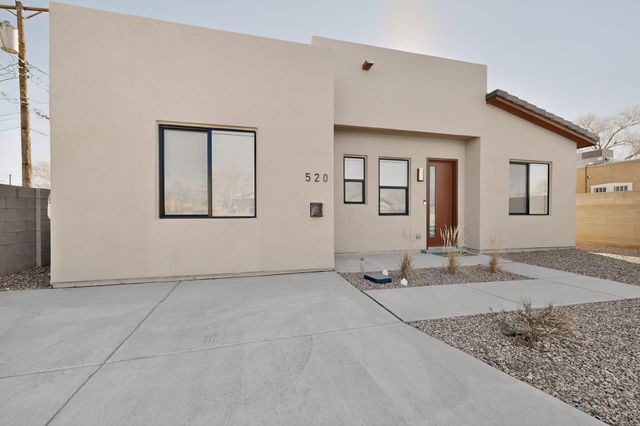 520 Bellamah Avenue NW, Albuquerque, NM 87102