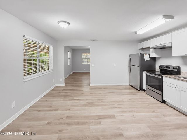 5516 AHMAD Drive N, Jacksonville, FL 32209