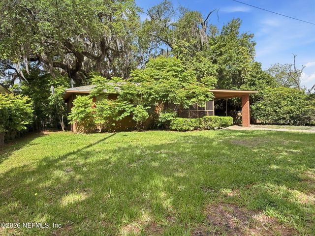 5516 AHMAD Drive N, Jacksonville, FL 32209