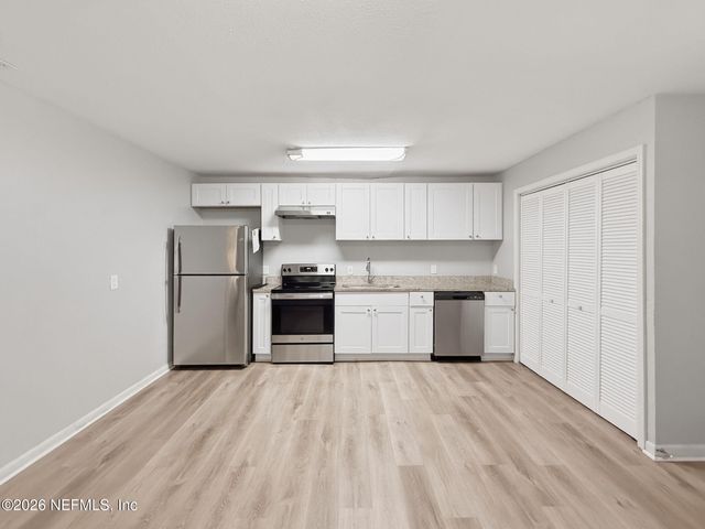 5516 AHMAD Drive N, Jacksonville, FL 32209