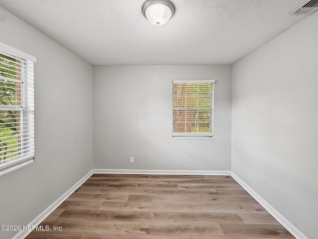 5516 AHMAD Drive N, Jacksonville, FL 32209