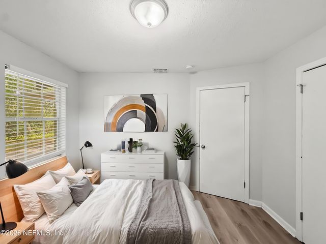 5516 AHMAD Drive N, Jacksonville, FL 32209