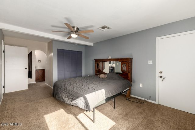 48822 N ROUGHRIDER Road, New River, AZ 85087