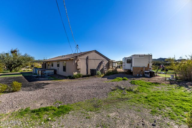 48822 N ROUGHRIDER Road, New River, AZ 85087