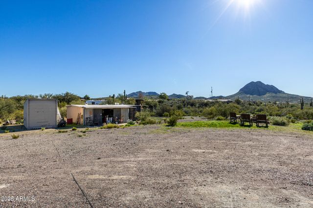 48822 N ROUGHRIDER Road, New River, AZ 85087
