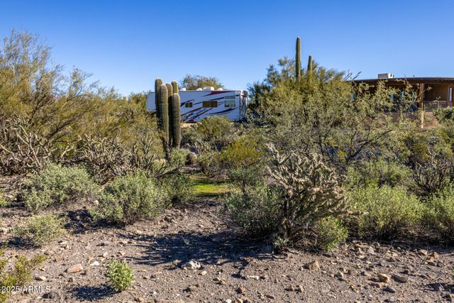 48822 N ROUGHRIDER Road, New River, AZ 85087