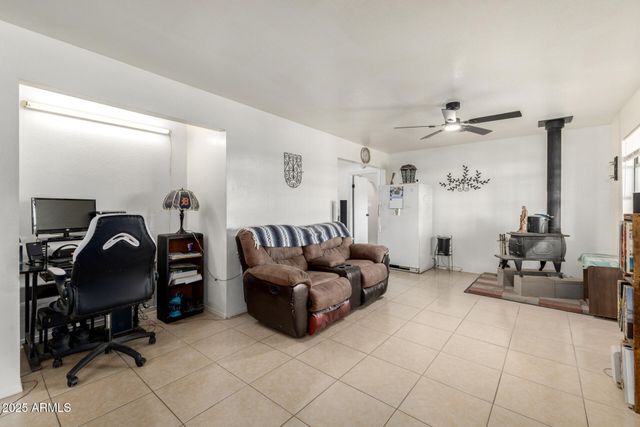 48822 N ROUGHRIDER Road, New River, AZ 85087