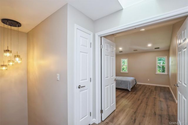 3 Plantation Drive, Hauppauge, NY 11788