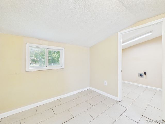 227 KINGSWOOD Road, Montgomery, AL 36108