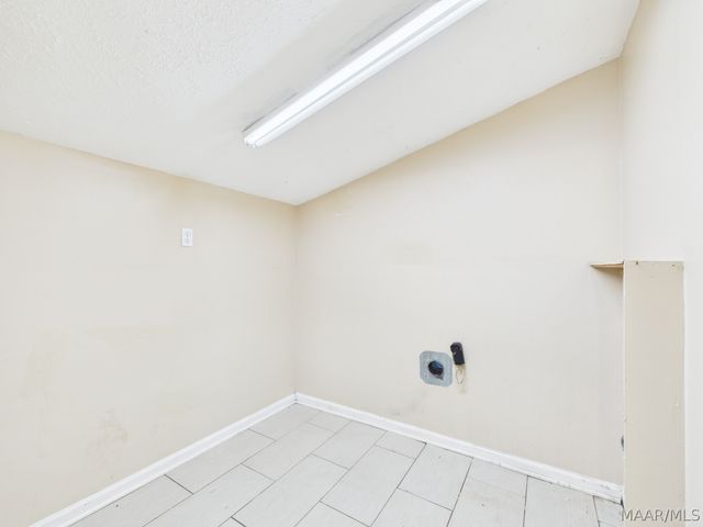 227 KINGSWOOD Road, Montgomery, AL 36108