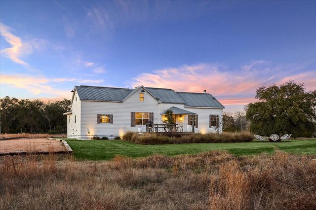 833 Fm 954, Round Top, TX 78954