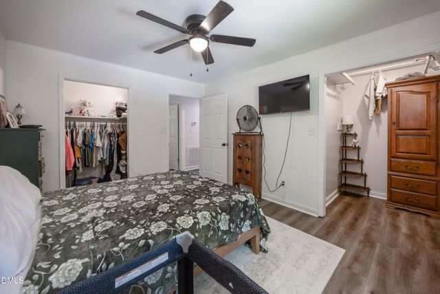 1307 W Pearsall Street, Dunn, NC 28334
