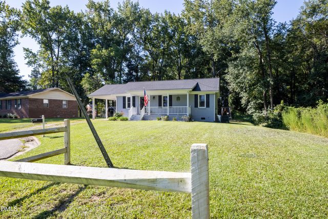 1307 W Pearsall Street, Dunn, NC 28334