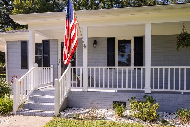 1307 W Pearsall Street, Dunn, NC 28334
