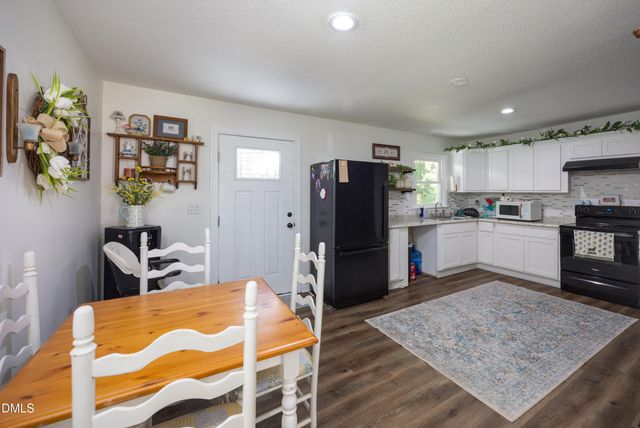 1307 W Pearsall Street, Dunn, NC 28334