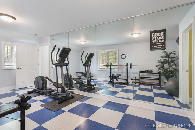 945 N Baywood Drive, Holland, MI 49424