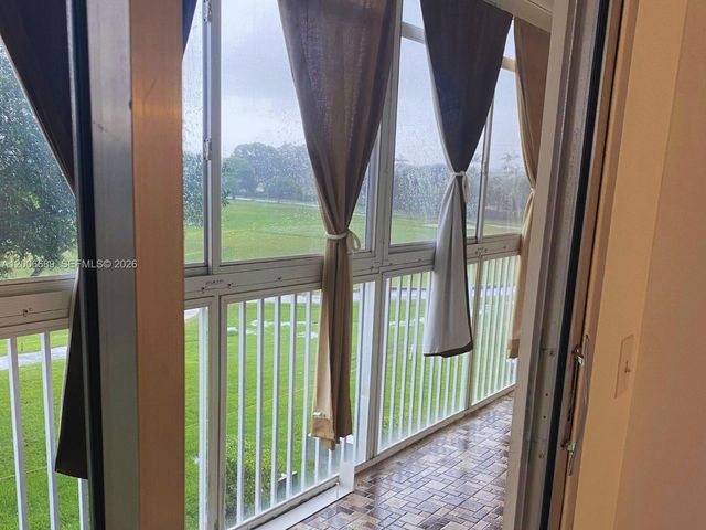 13550 SW 6th Ct 308A, Pembroke Pines, FL 33027