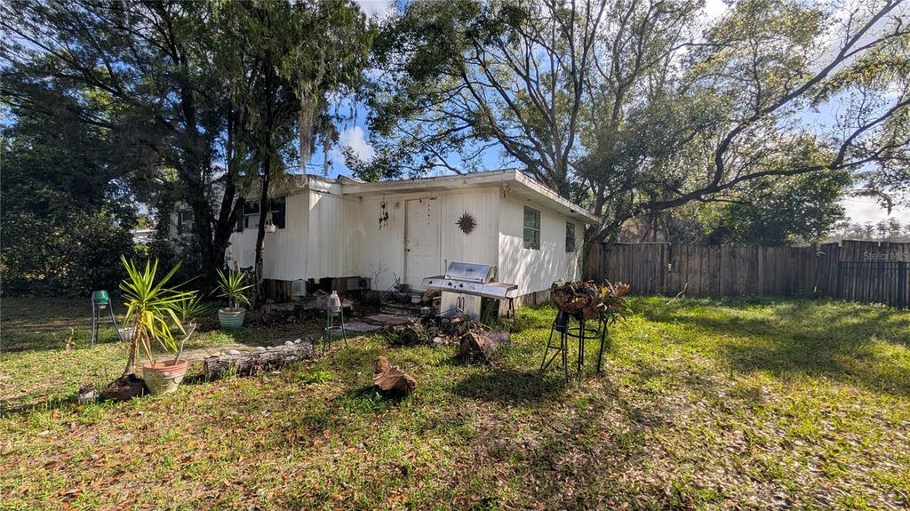 1960 ANDREWS LOOP, Lutz, FL 33558