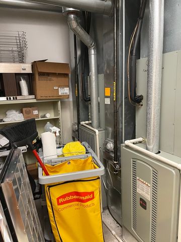 345 E Ash Avenue, Decatur, IL 62526