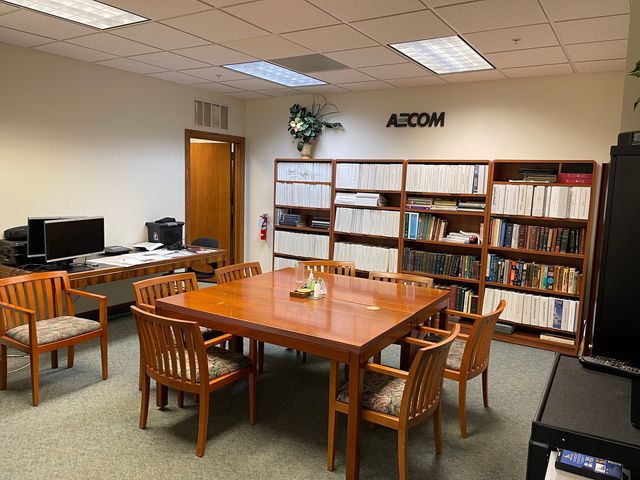 345 E Ash Avenue, Decatur, IL 62526