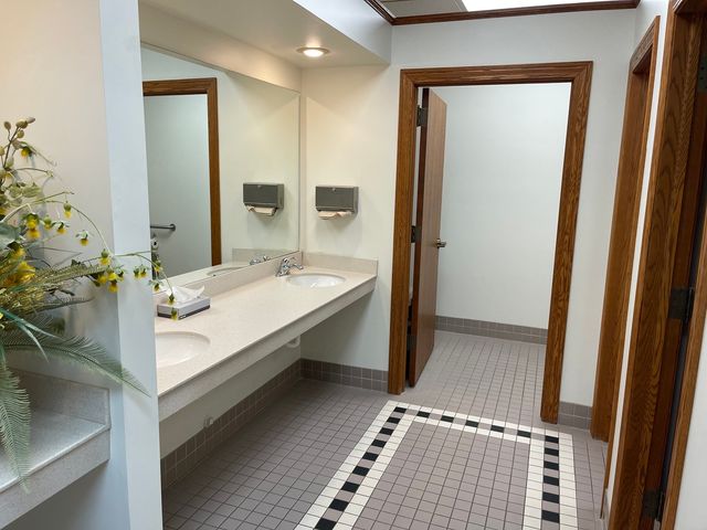 345 E Ash Avenue, Decatur, IL 62526