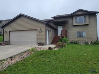 946 COBALT DR, Rapid City, SD 57701