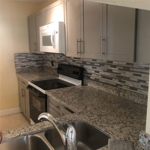 10019 NW 4TH Street 202, Pembroke Pines, FL 33024