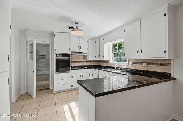 703 Franklin Drive, Clinton, MS 39056