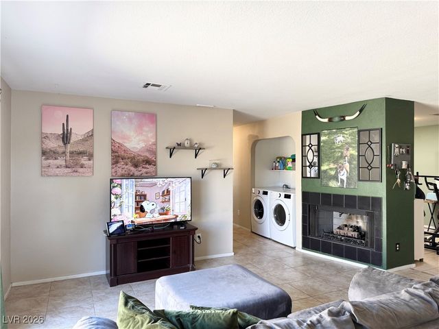 2124 Haven Hill Avenue, Las Vegas, NV 89106