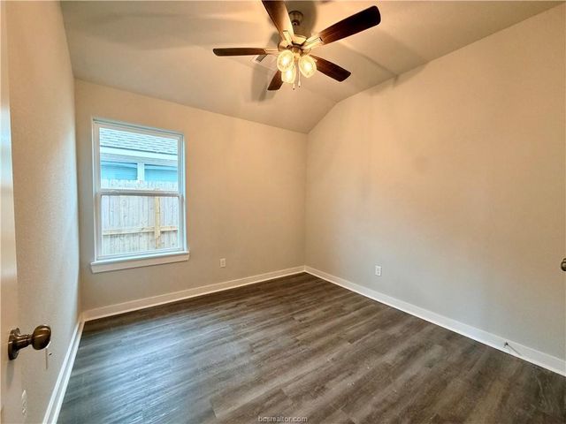 2791 Messenger Way, Bryan, TX 77803
