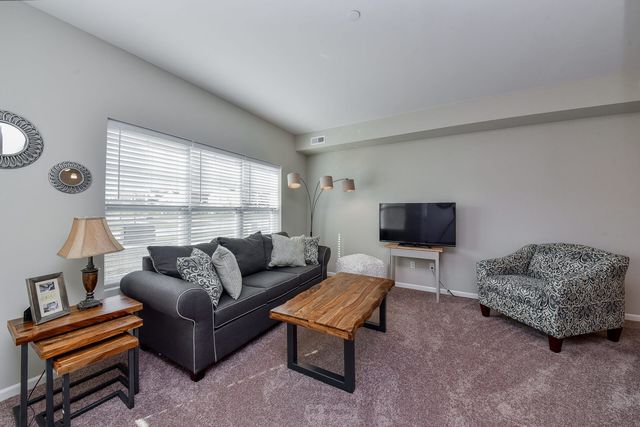 1257 Comiskey Avenue, North Aurora, IL 60542