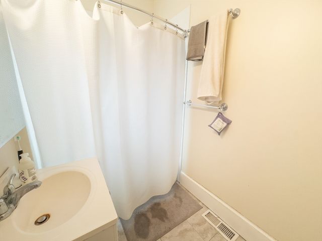 11-13 Wendell Street 3, Cambridge, MA 02138