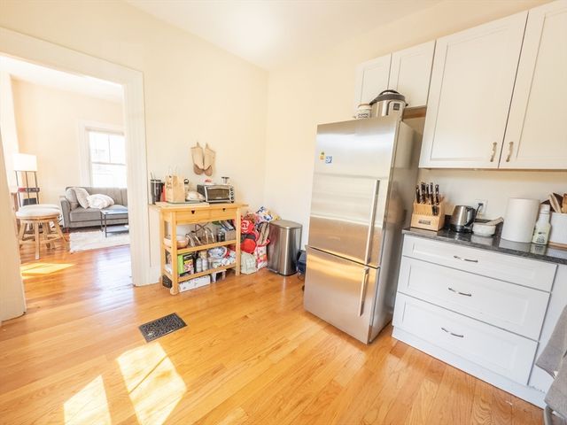 11-13 Wendell Street 3, Cambridge, MA 02138