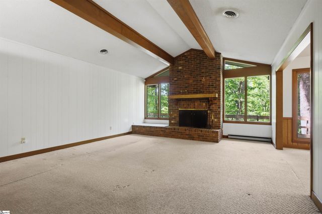 16 Oakleaf Road, Greenville, SC 29609