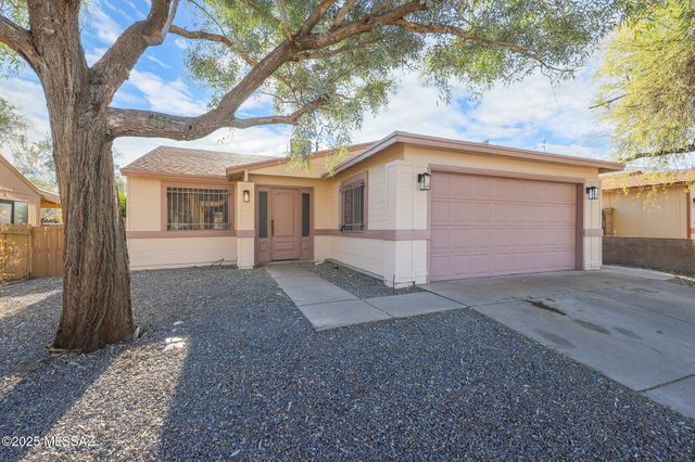 1801 W Great Oak Drive, Tucson, AZ 85746