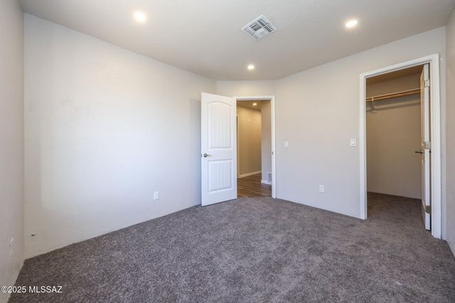 1801 W Great Oak Drive, Tucson, AZ 85746